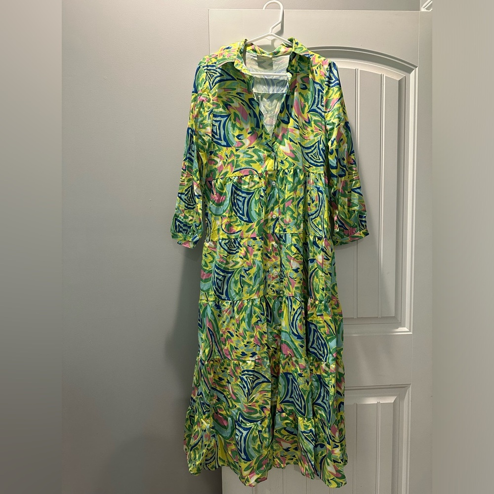 Size L green midi dress Charlotte Heart Boutique. New w/o tags, SundayUp brand.